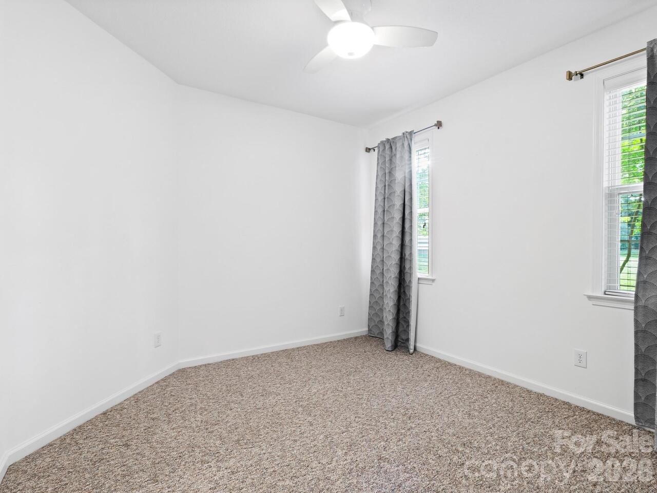 Listing Photo 24