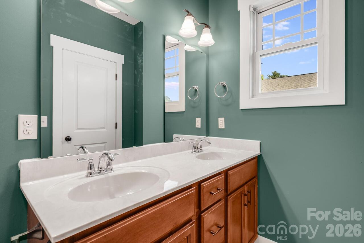 Listing Photo 22