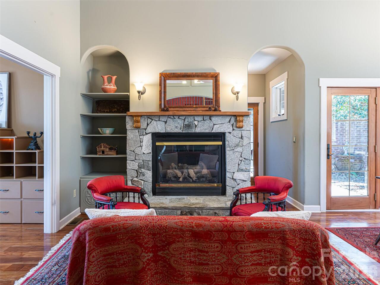 Listing Photo 7