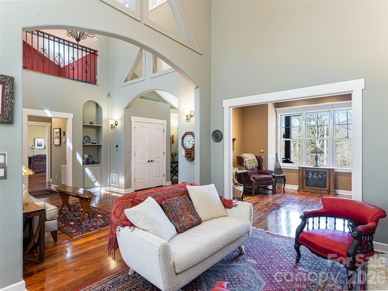 Listing Photo 12