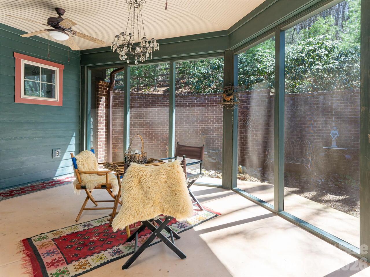 Listing Photo 23