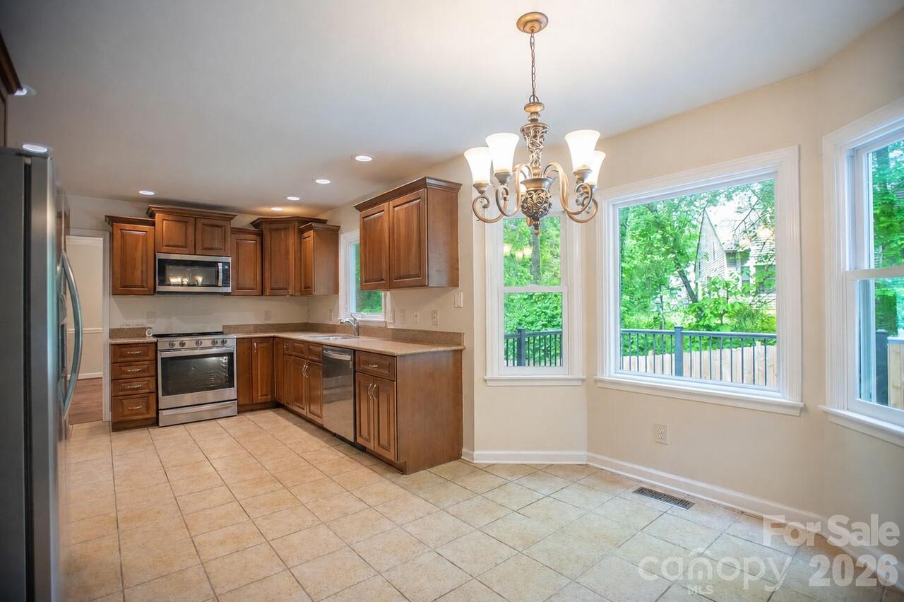 Listing Photo 7