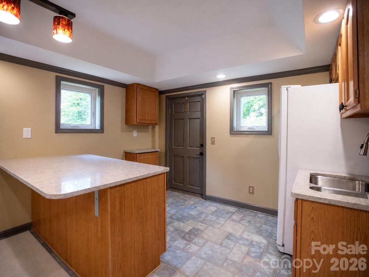 Listing Photo 16
