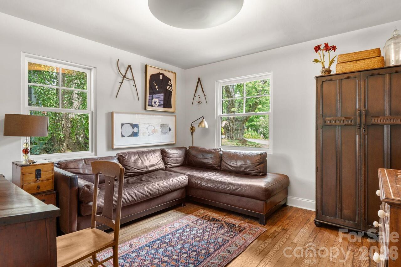Listing Photo 19