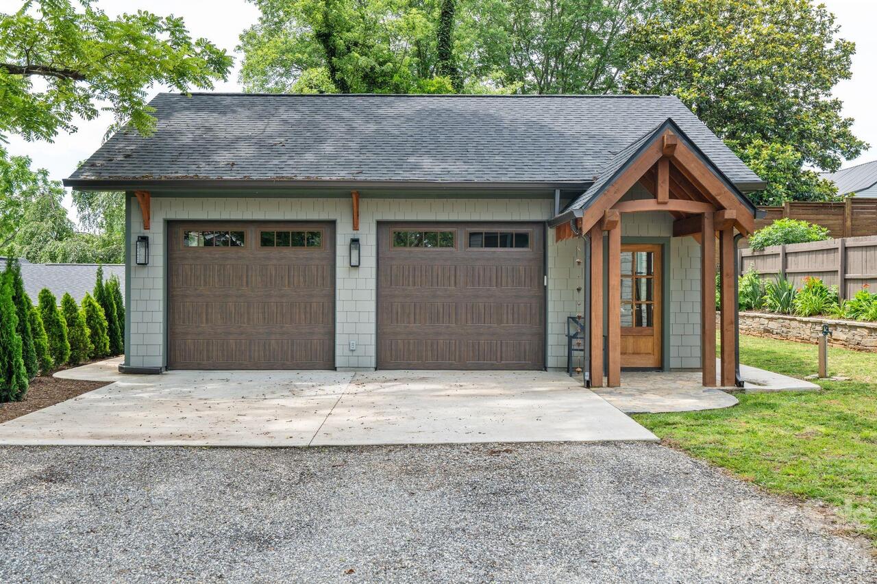 Listing Photo 38