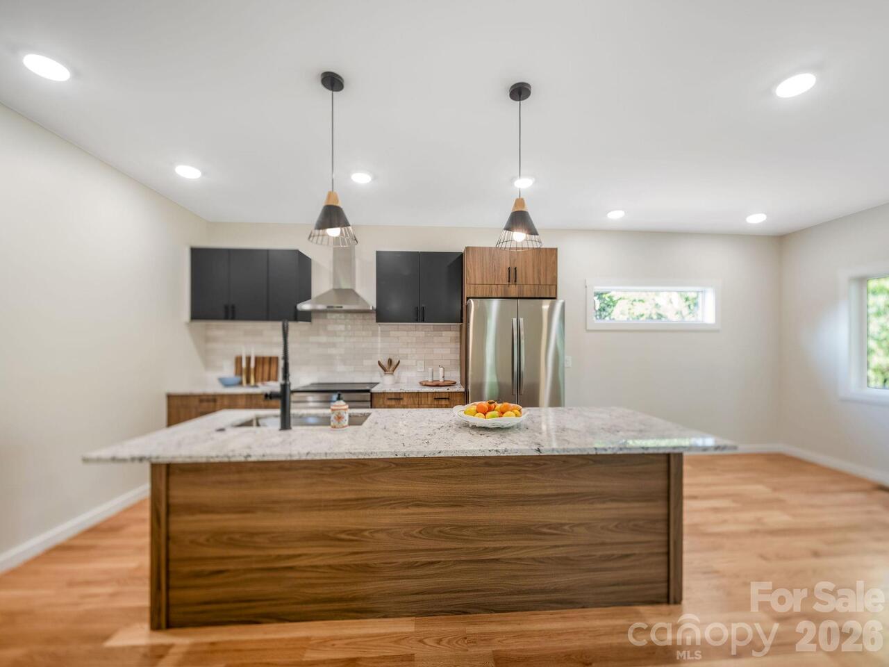 Listing Photo 19