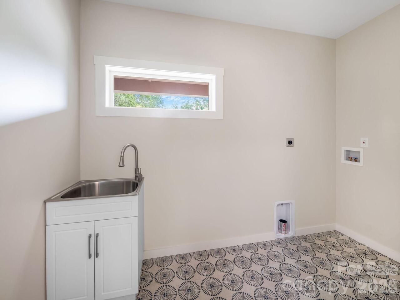 Listing Photo 22