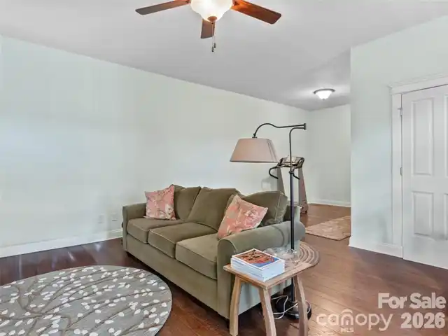 Listing Photo 20