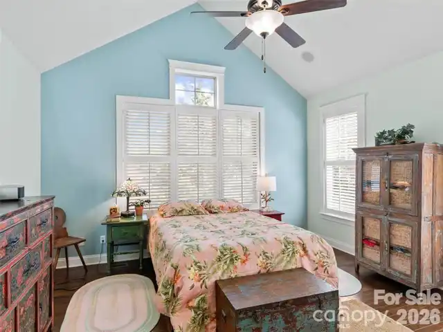 Listing Photo 33