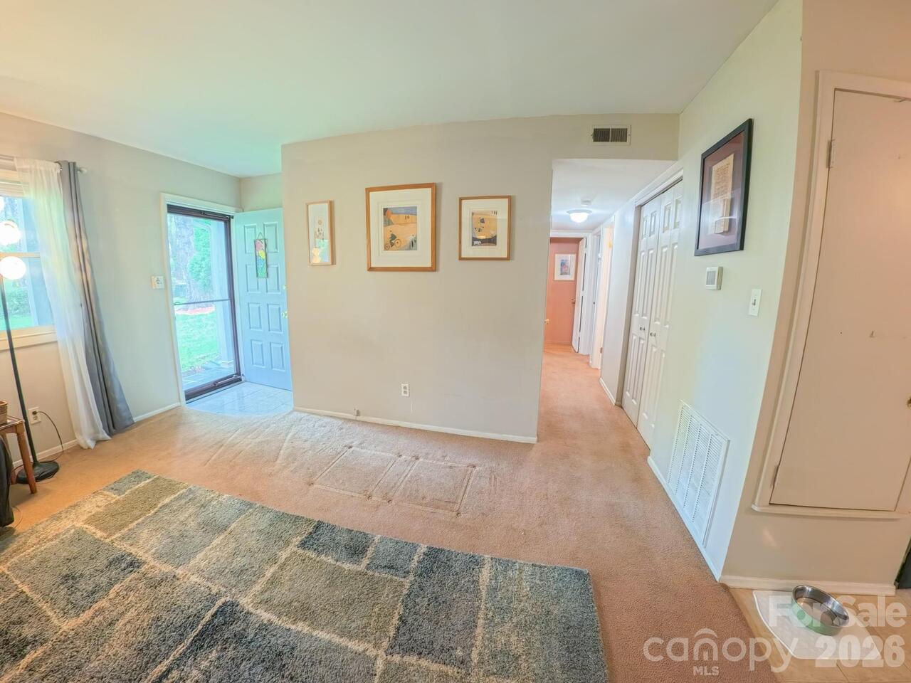 Listing Photo 6