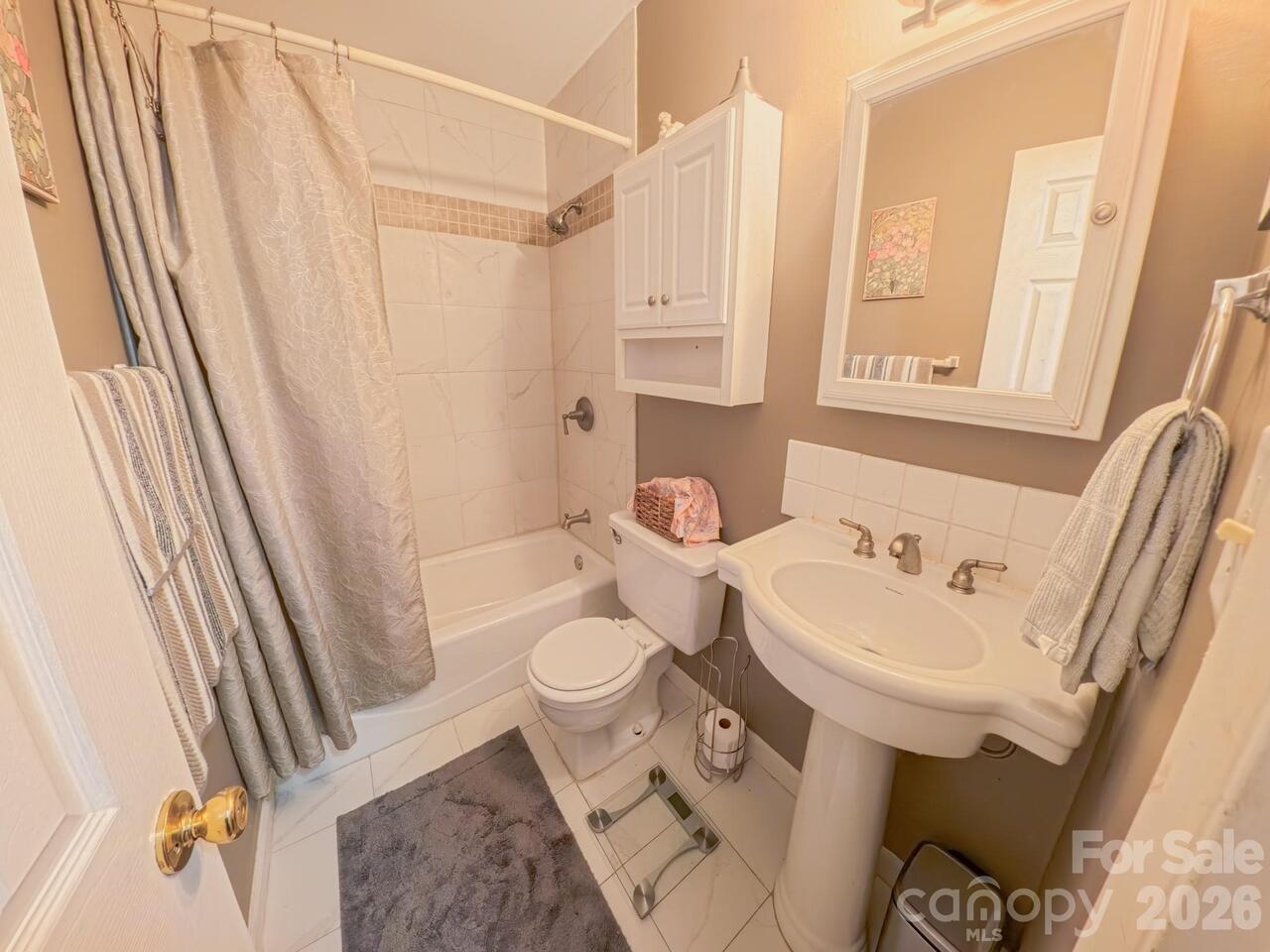 Listing Photo 16