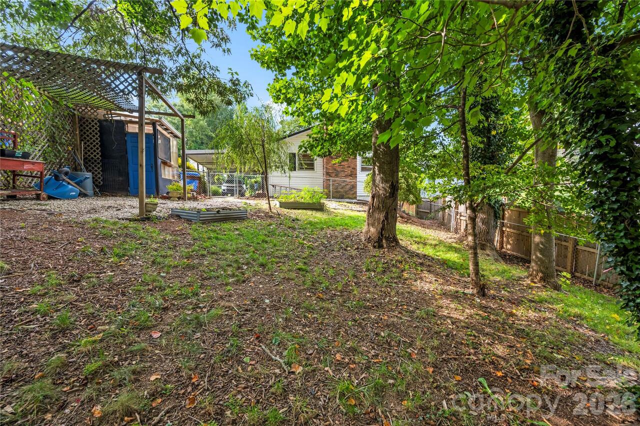 Listing Photo 24