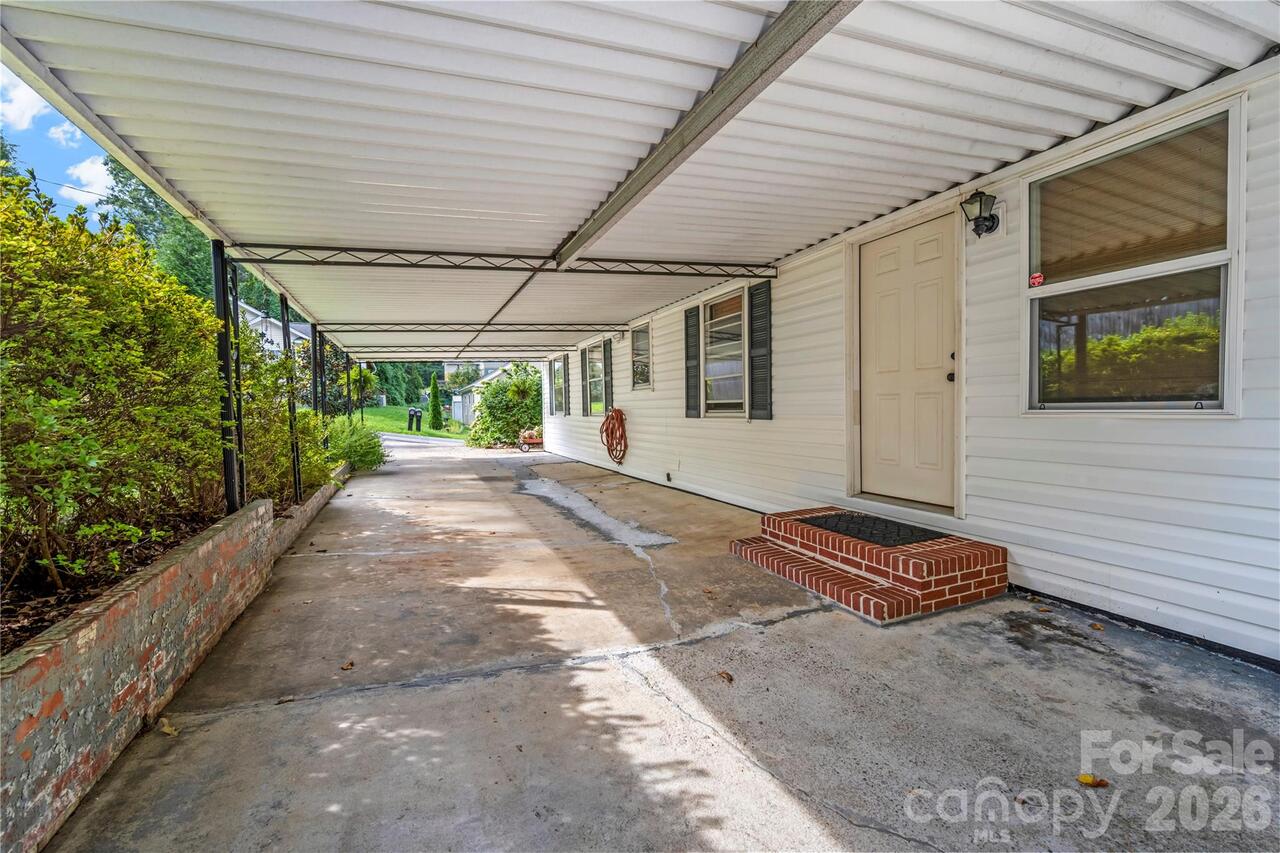 Listing Photo 28