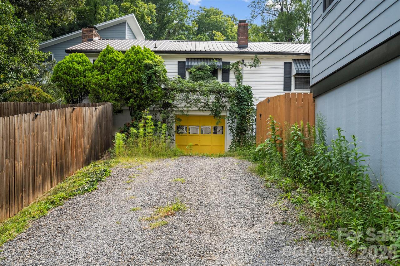 Listing Photo 32