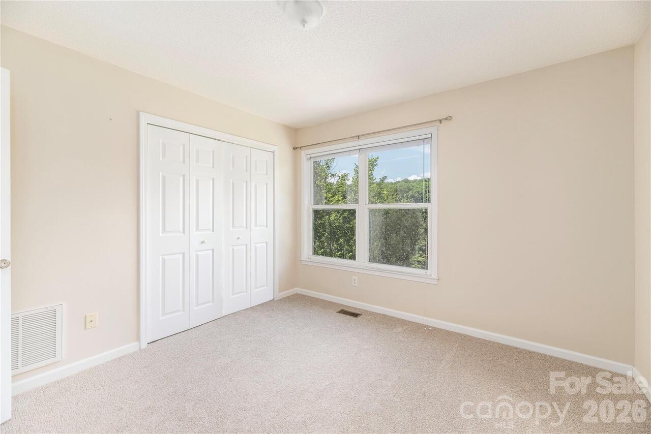 Listing Photo 24