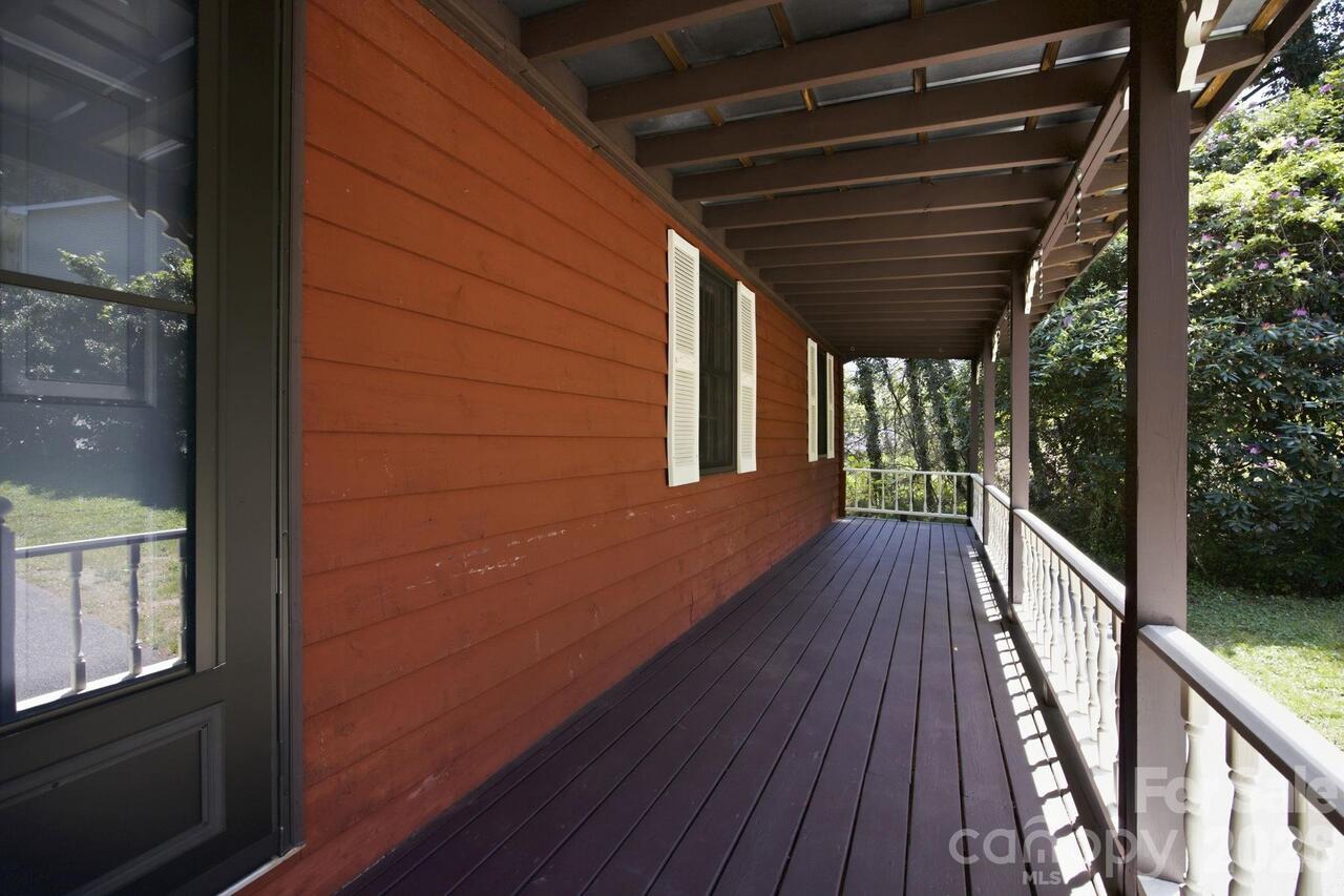 Listing Photo 17