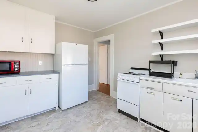 Listing Photo 6