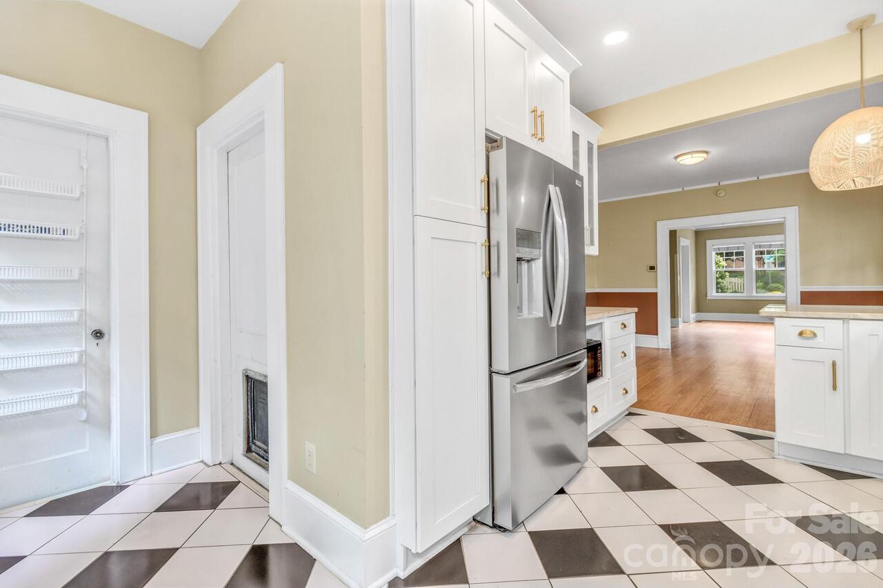 Listing Photo 18