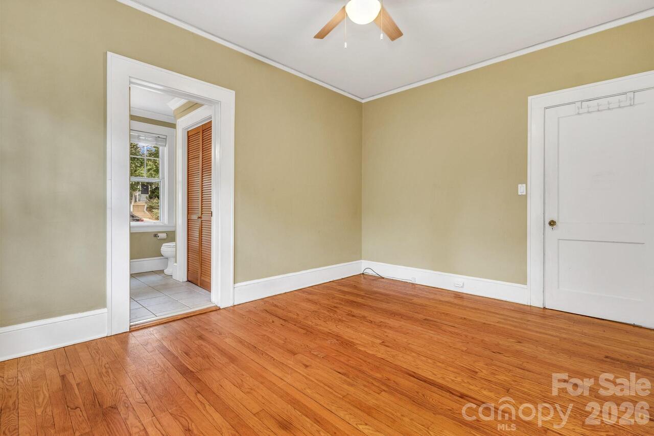 Listing Photo 21