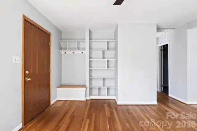 Listing Photo 10
