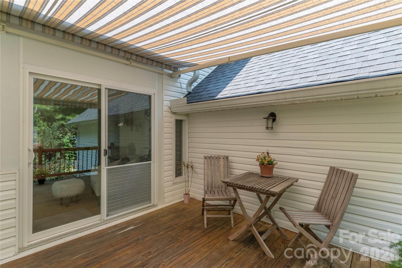 Listing Photo 14