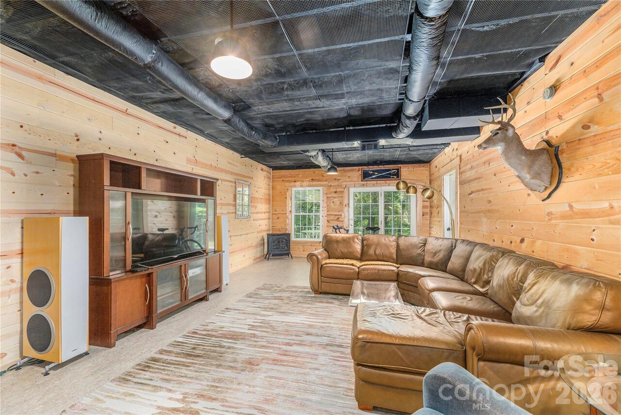 Listing Photo 32
