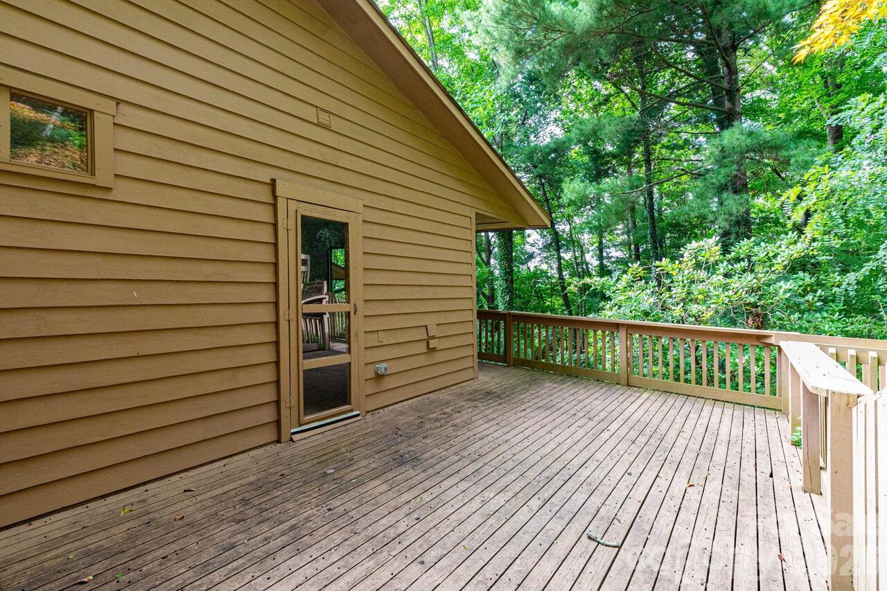 Listing Photo 15