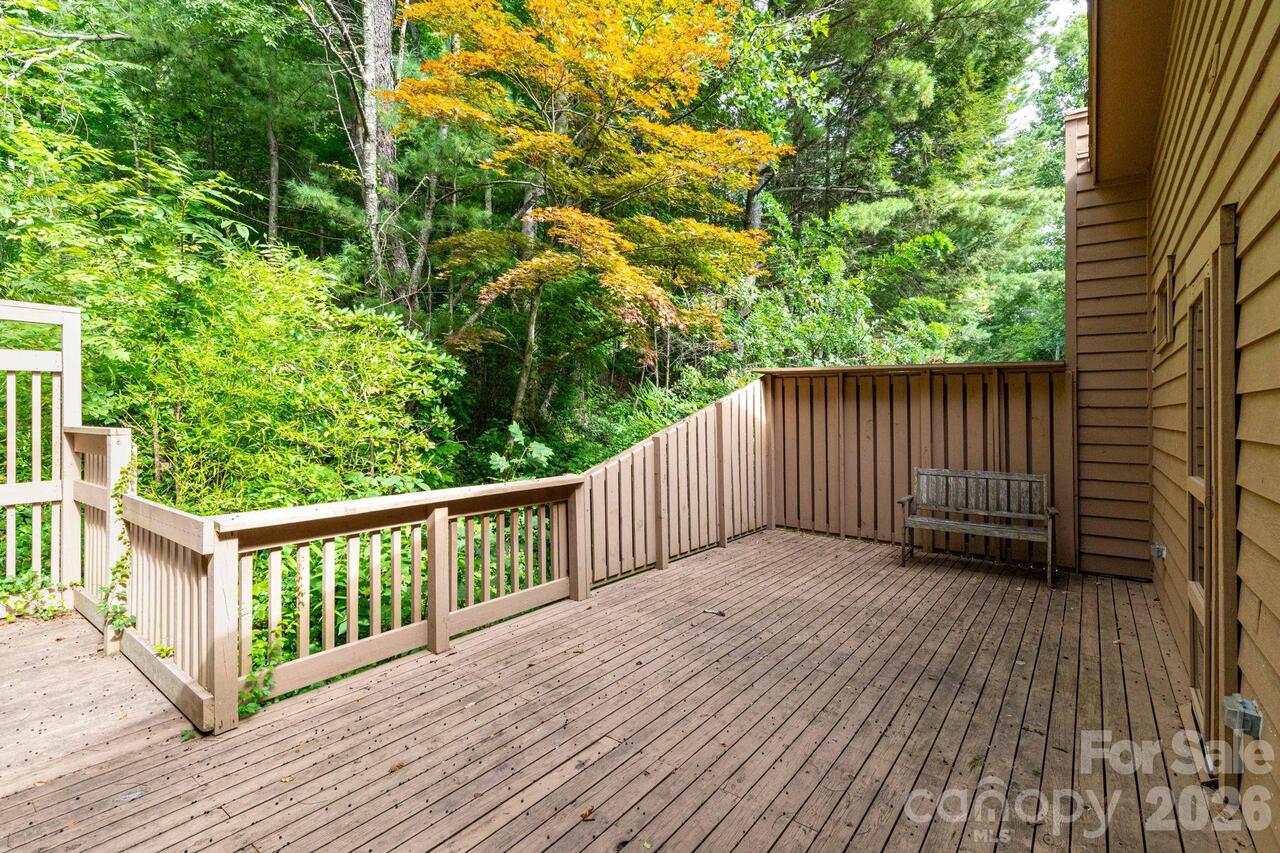 Listing Photo 16