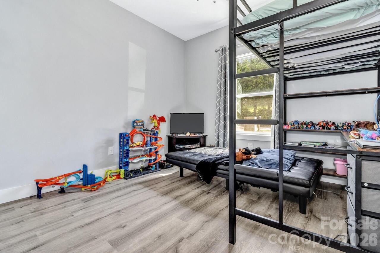 Listing Photo 21