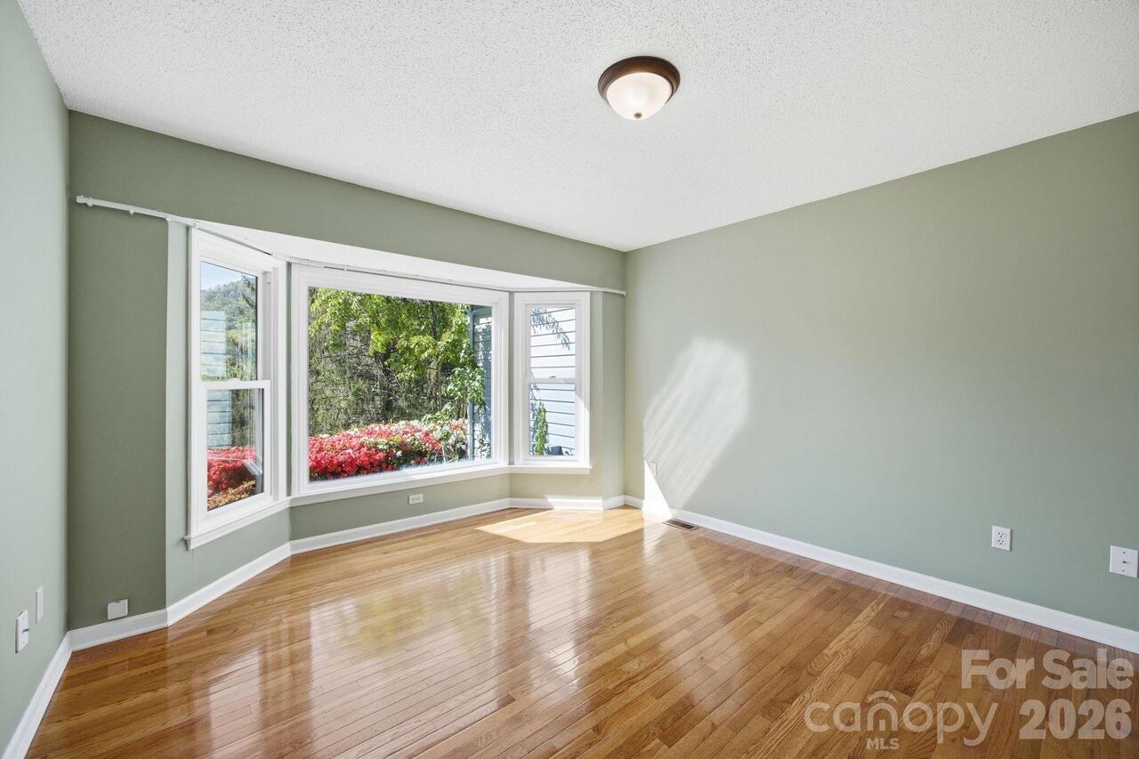 Listing Photo 25