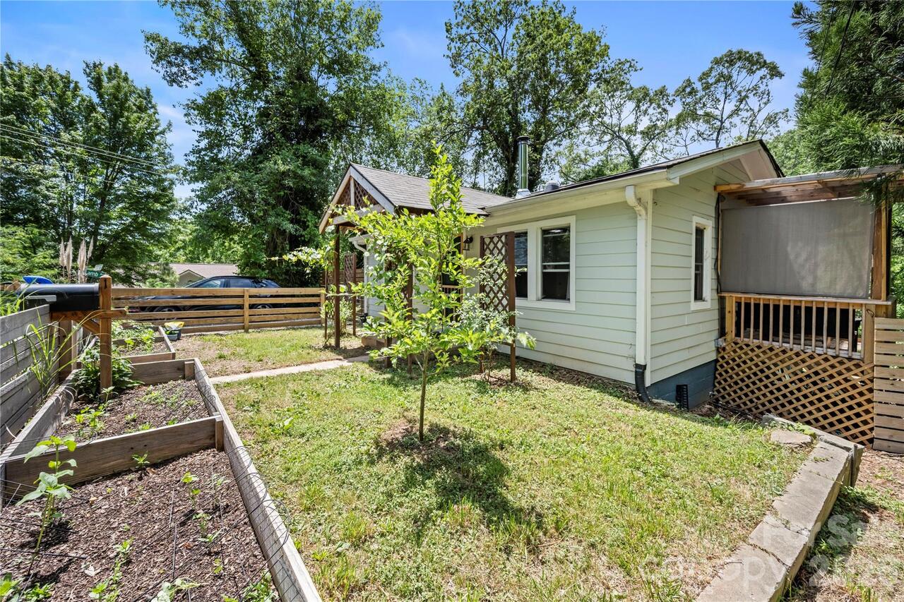 Listing Photo 15