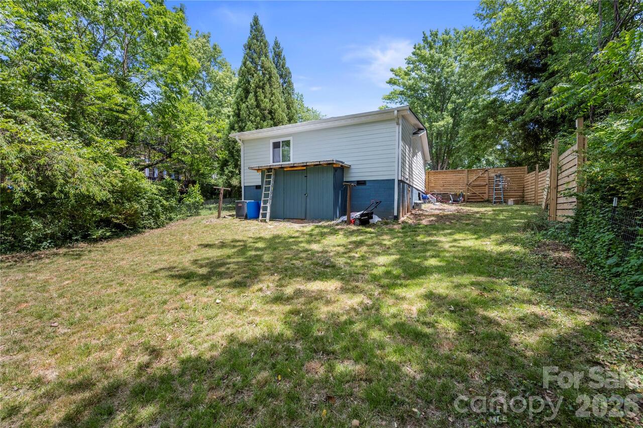Listing Photo 17