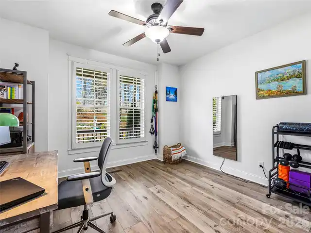 Listing Photo 22