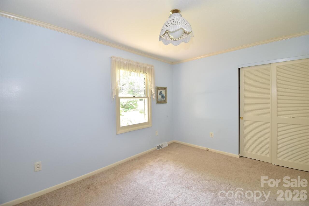 Listing Photo 22