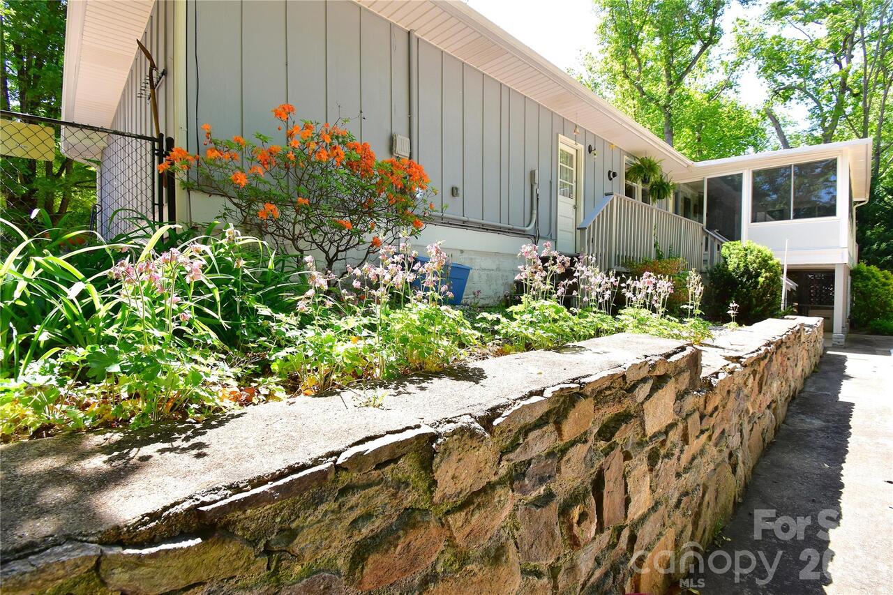 Listing Photo 38