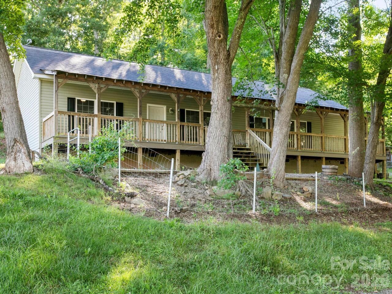 Listing Photo 6