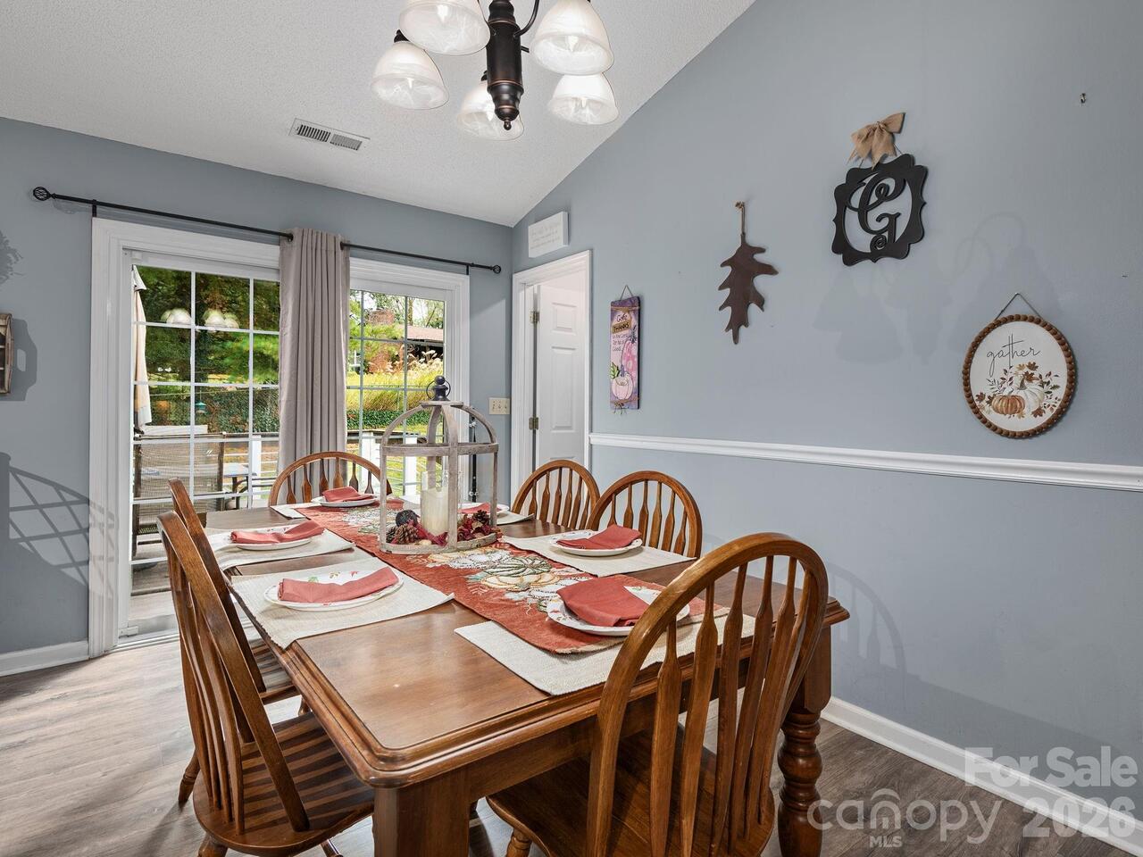 Listing Photo 7