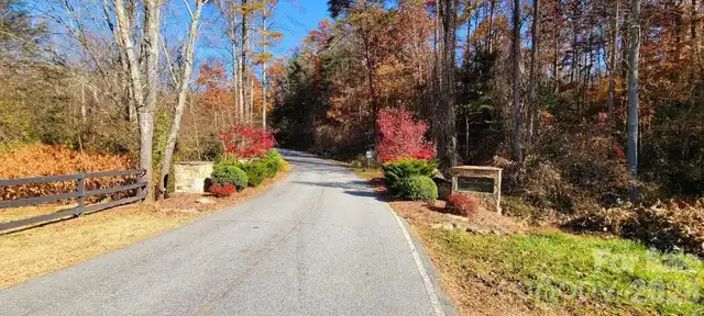 Listing Photo 16