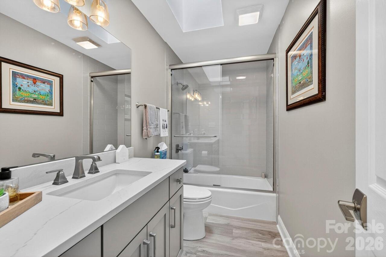 Listing Photo 33