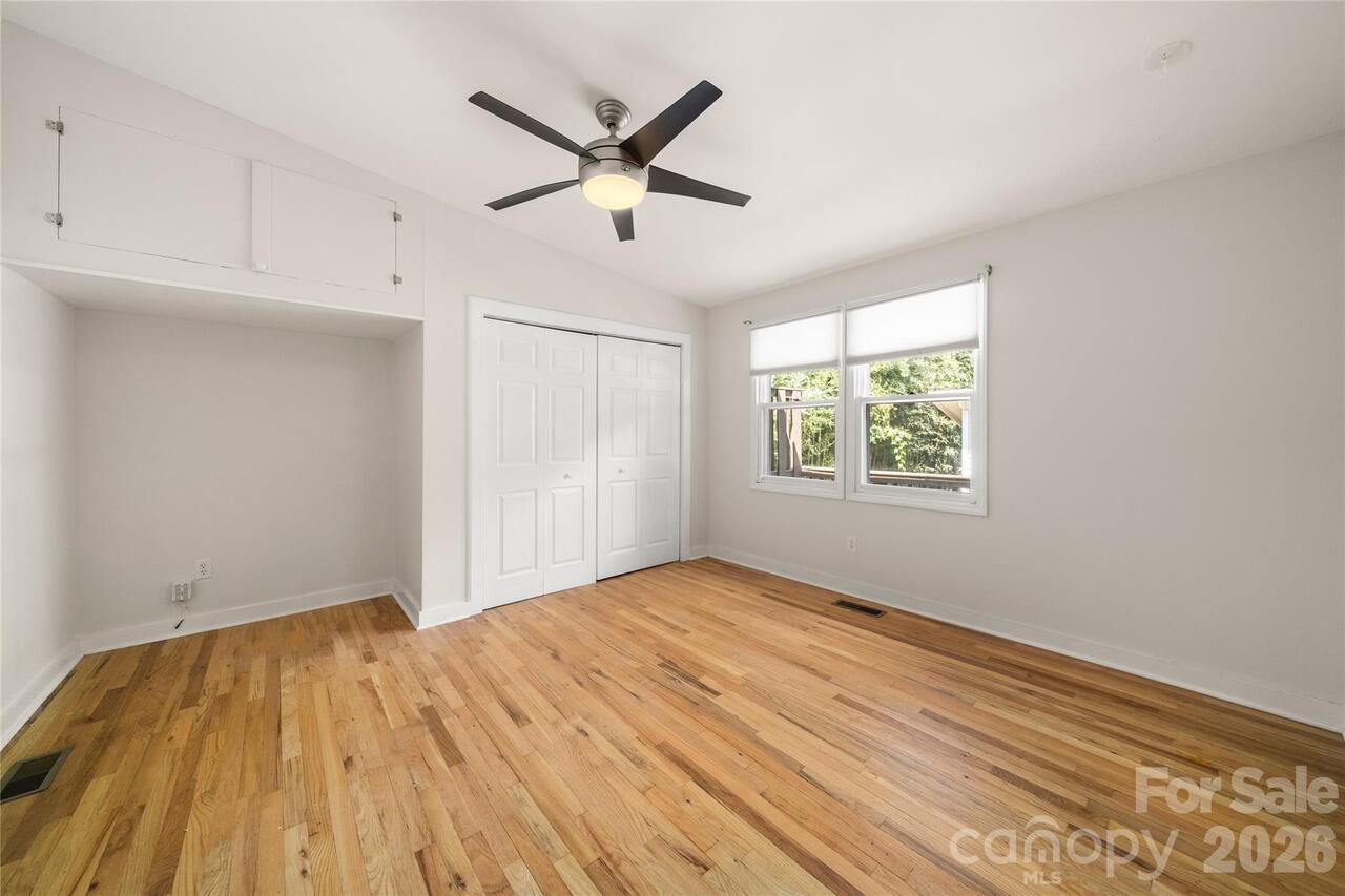 Listing Photo 21