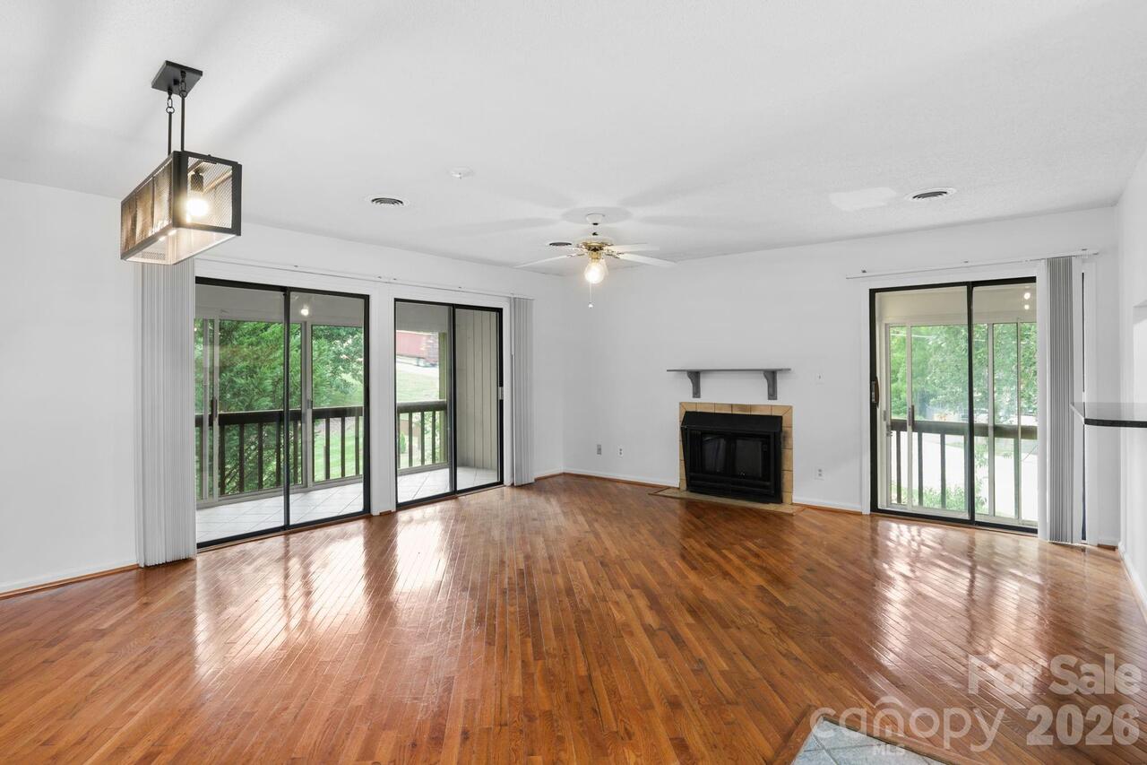 Listing Photo 7