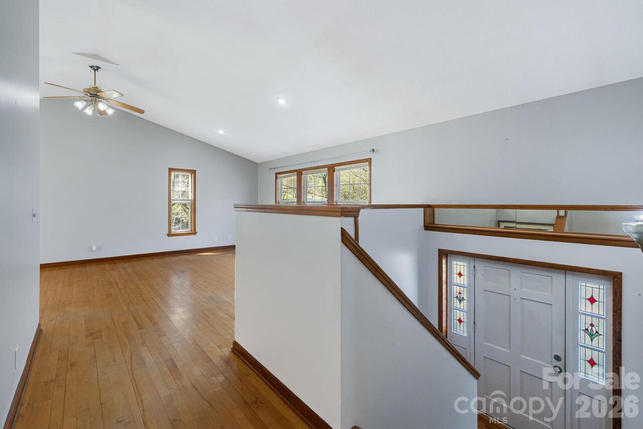 Listing Photo 7