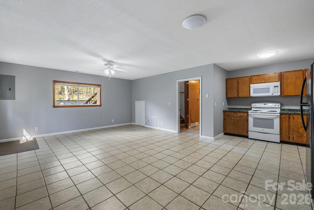 Listing Photo 19