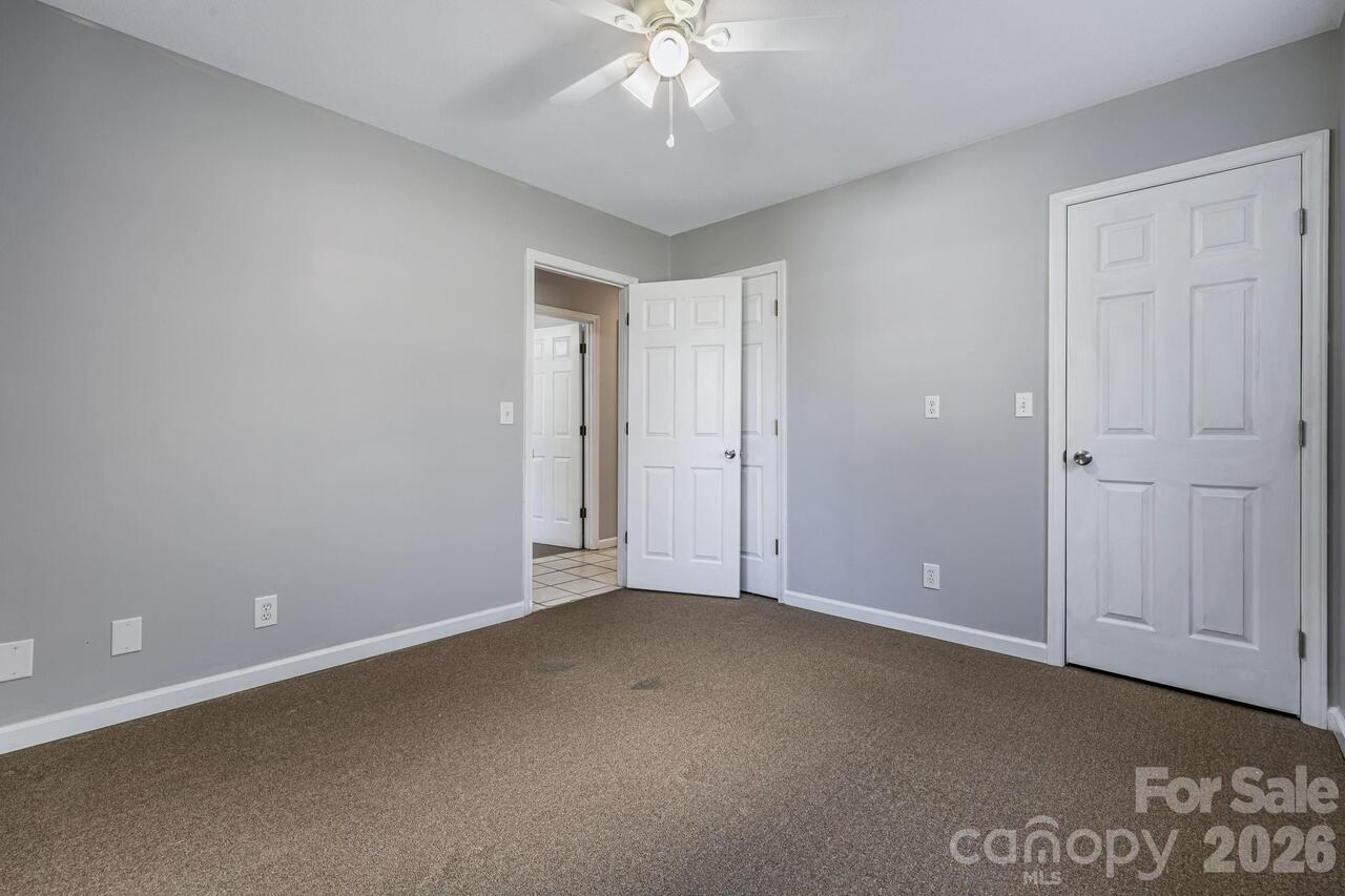 Listing Photo 28