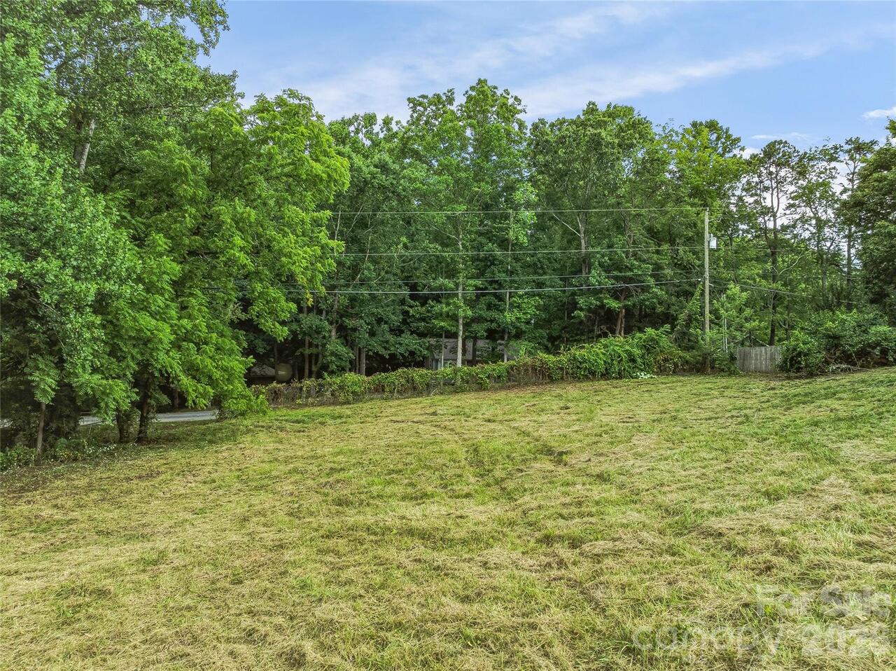 Listing Photo 16