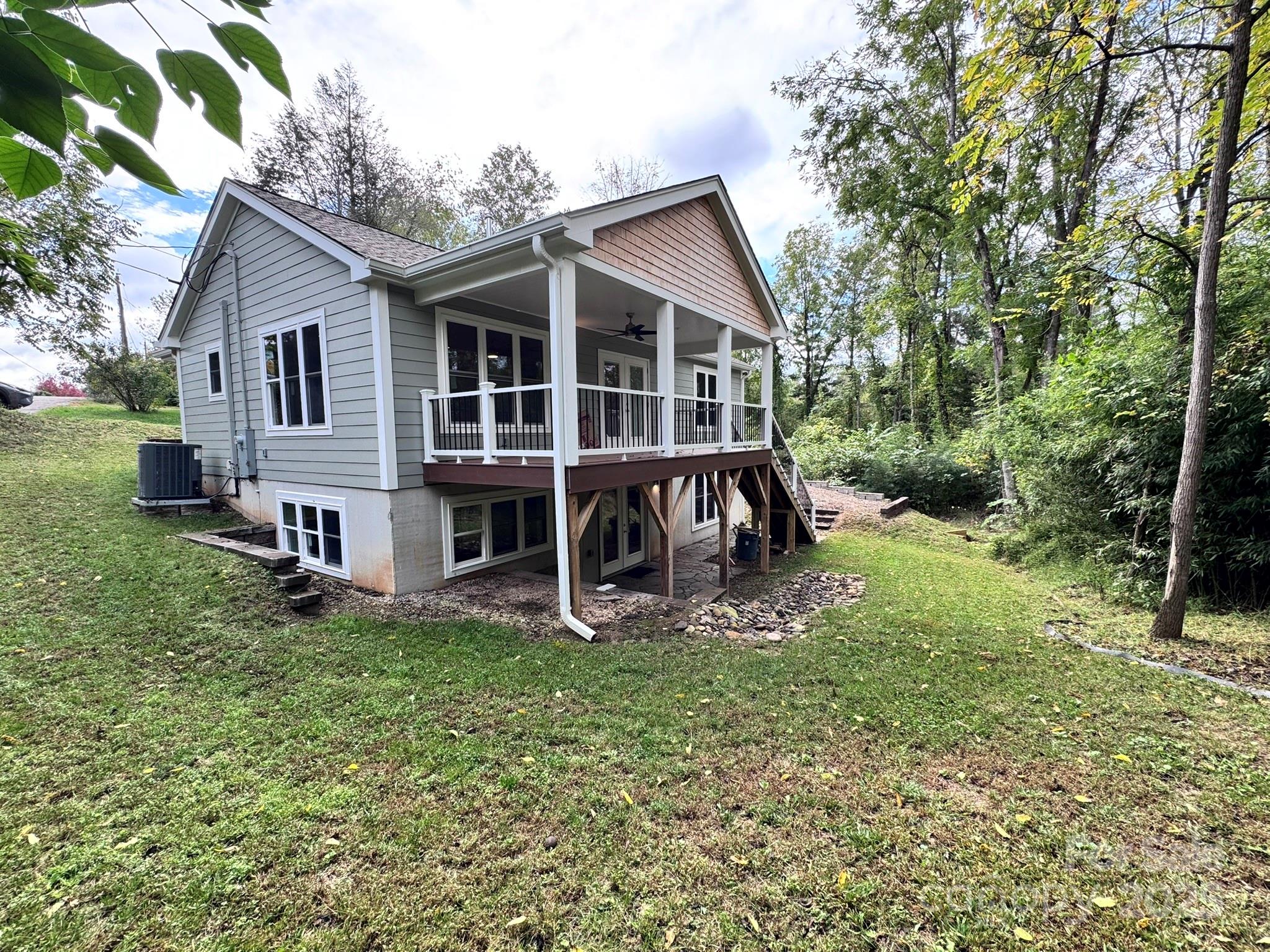 Listing Photo 19