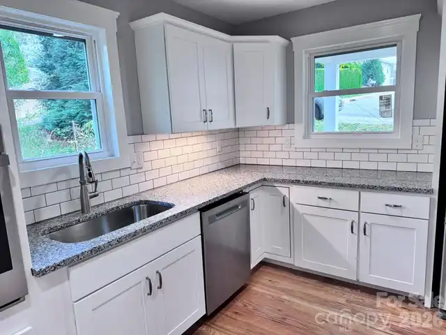 Listing Photo 7