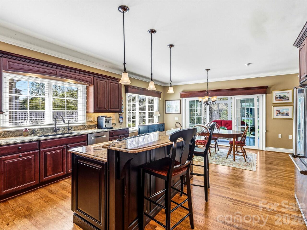 Listing Photo 17