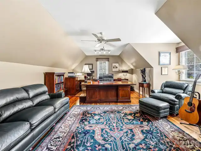Listing Photo 32