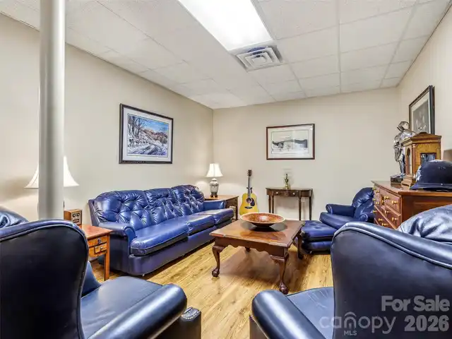 Listing Photo 38